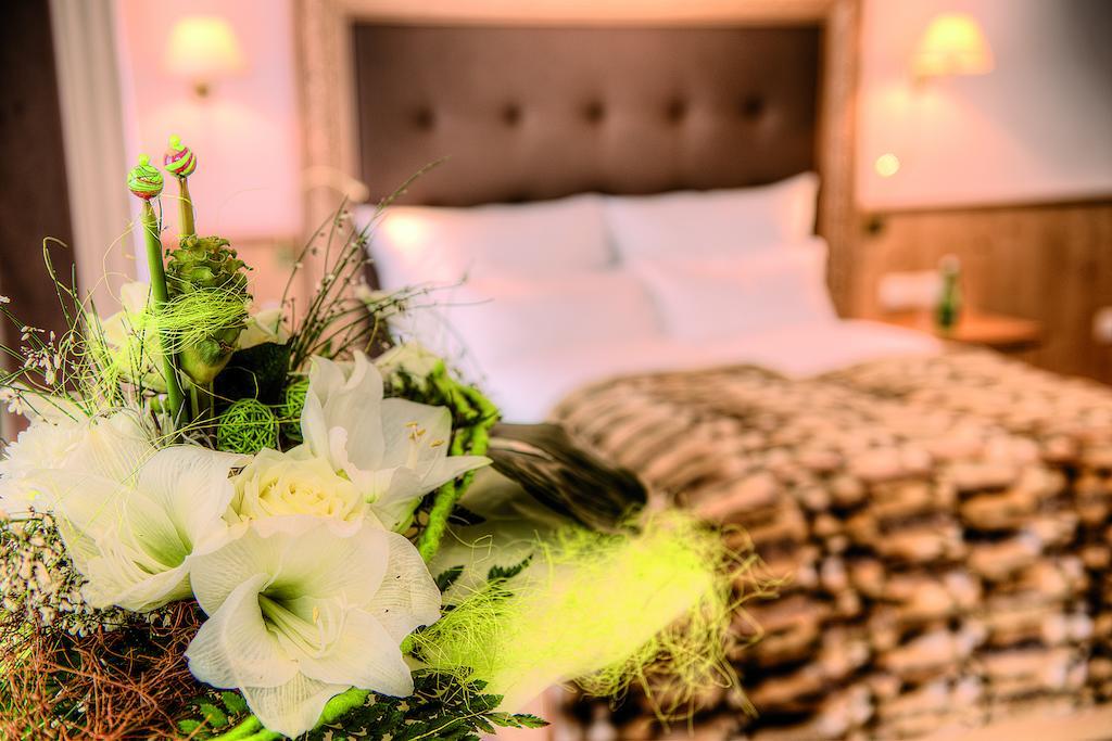 Hotel Garni Urezza Ишгль Экстерьер фото